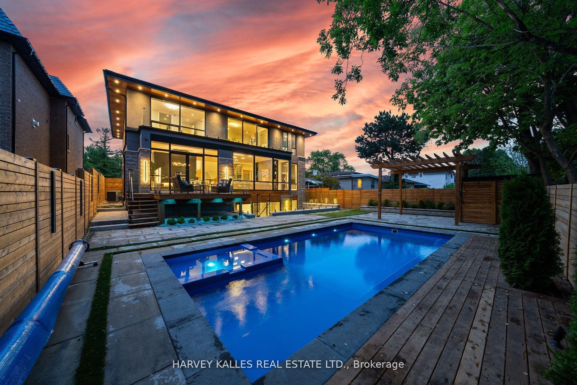 139 Newton Drive — photo 1