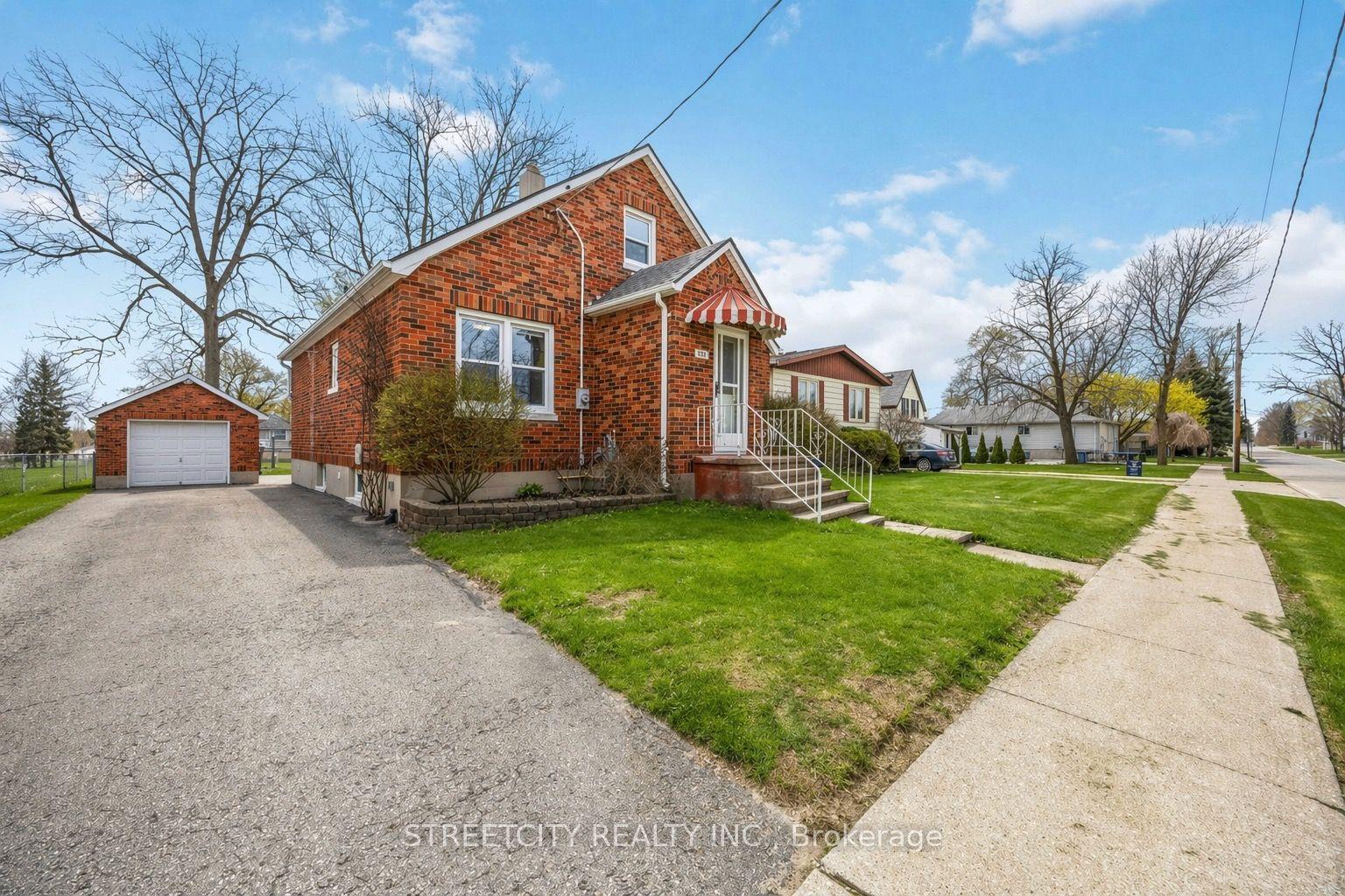 530 Plympton Street — photo 1