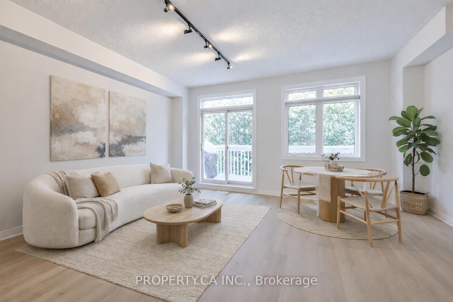 1051 On Bogart Circle 46 #46, Newmarket — Condo Town for sale, photo 1