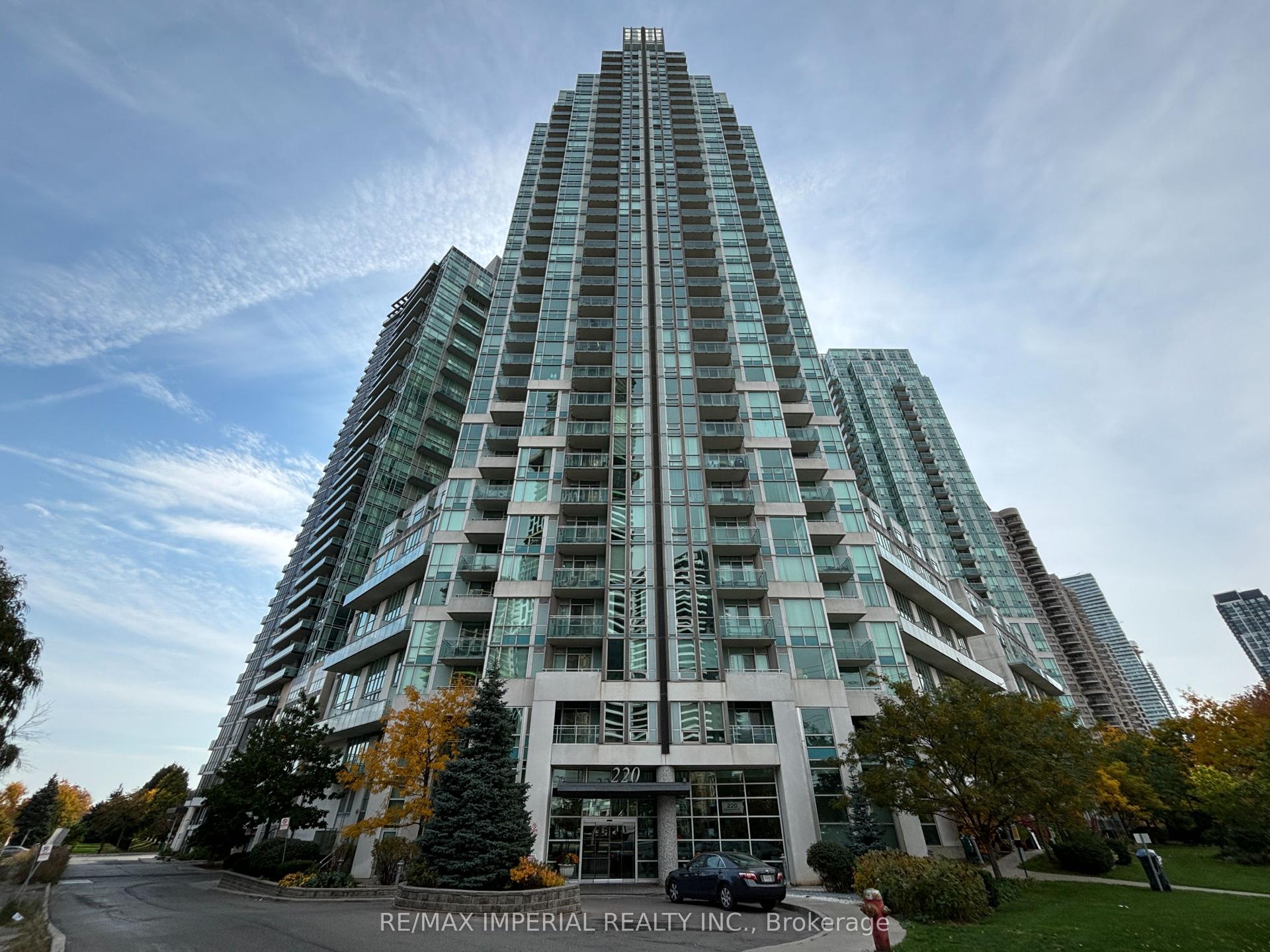 220 Burnhamthorpe Road W 2110 #2110 — photo 1