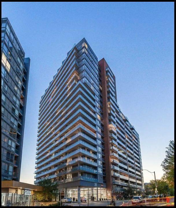 38 Joe Shuster Way 2010 #2010 — photo 1
