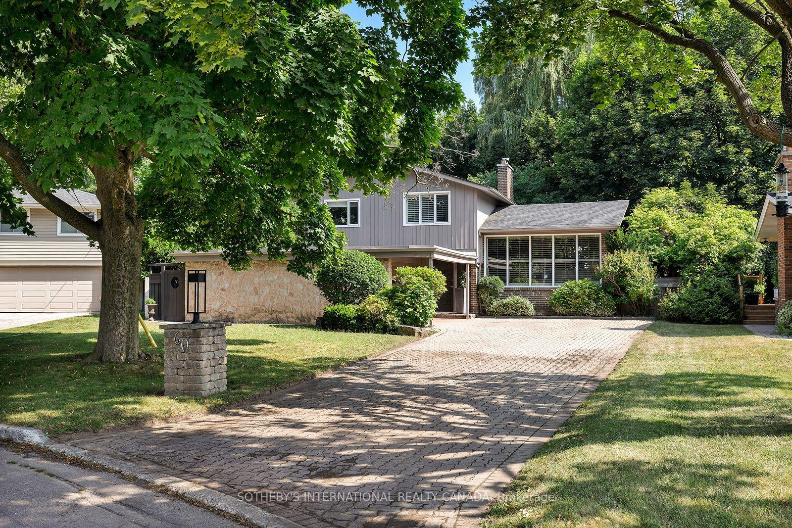 60 Doonaree Drive, Toronto — Detached for sale, photo 1