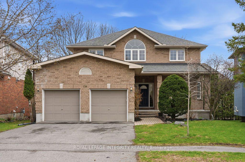 136 Shaughnessy Crescent — photo 1