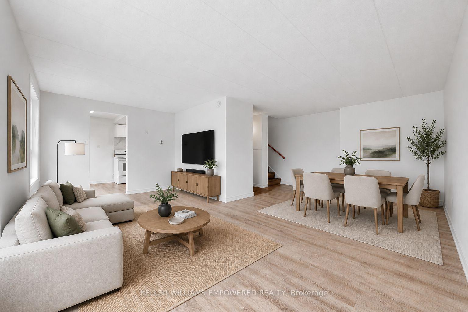 43 Taunton Road E 36 #36, Oshawa — Condo Town for sale, photo 1