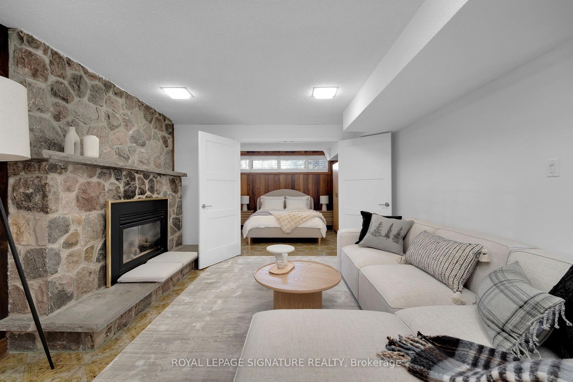 49 Sylvadene Parkway Lower #Lower — photo 1