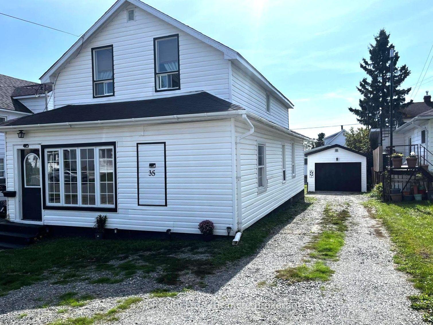 35 Taylor Avenue, Kirkland Lake — Detached for sale, photo 1