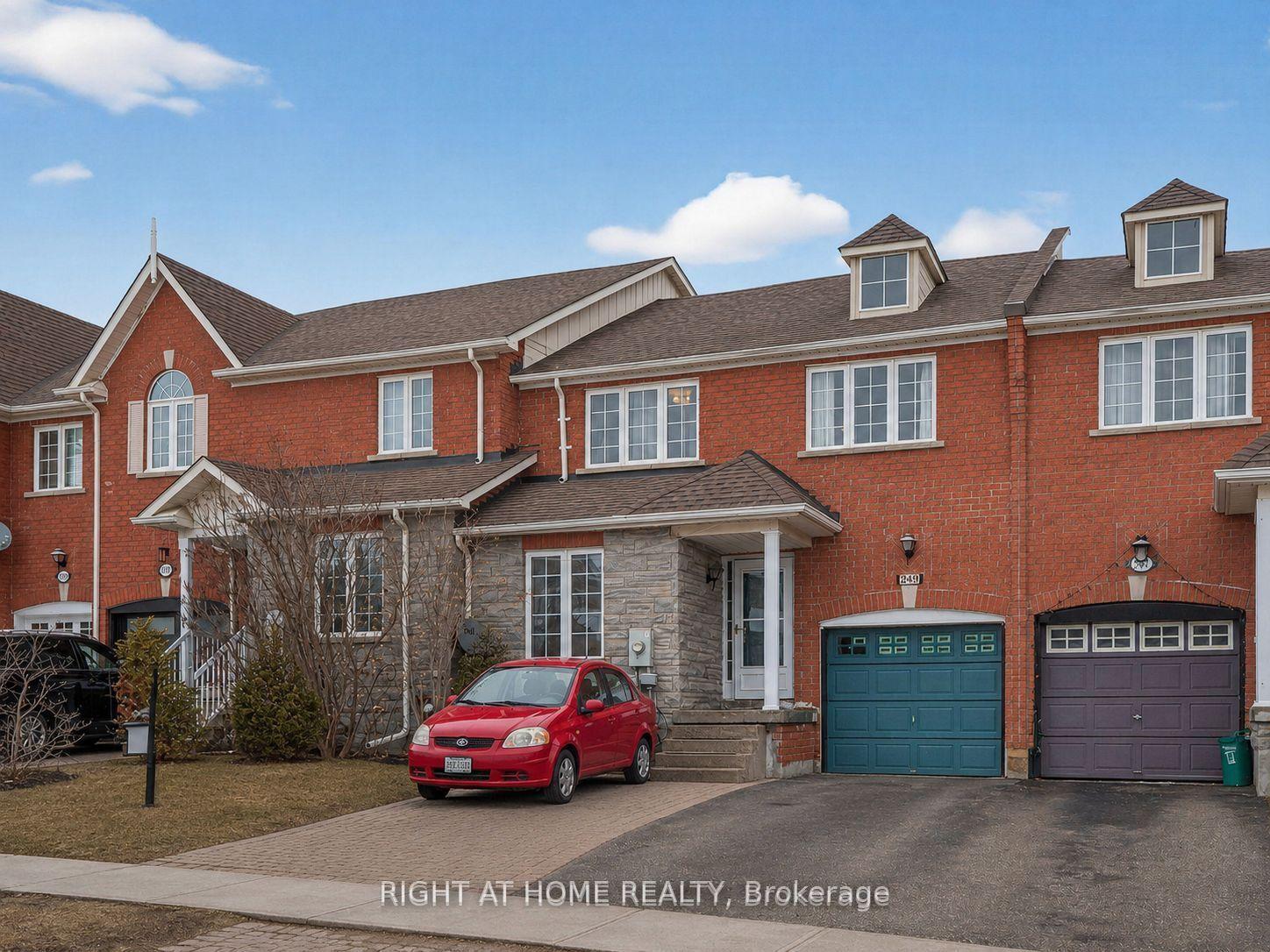 349 Wood Duck Lane, Newmarket — Townhouse for sale, photo 1