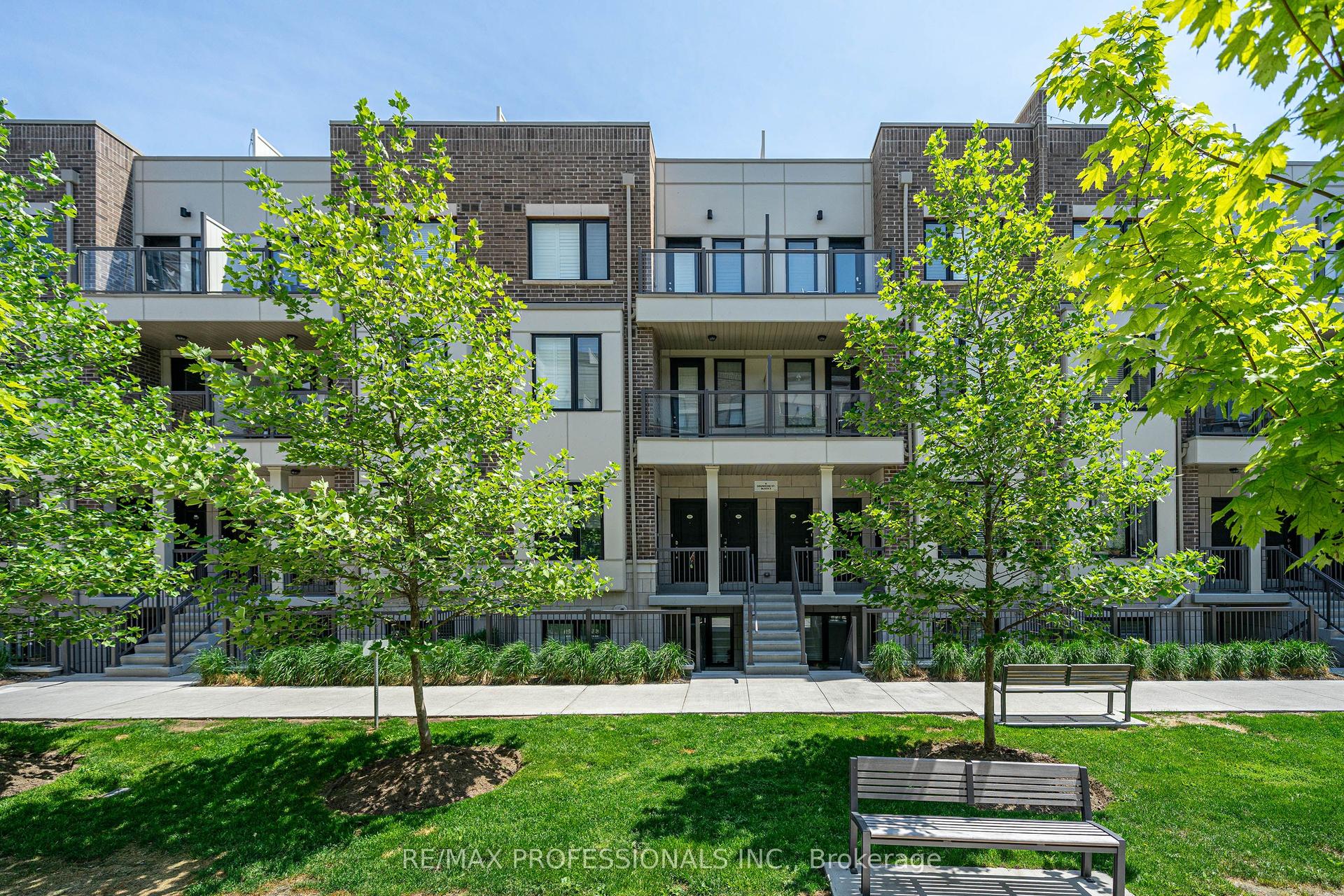 6 Drummond Street 320 #320 — photo 1