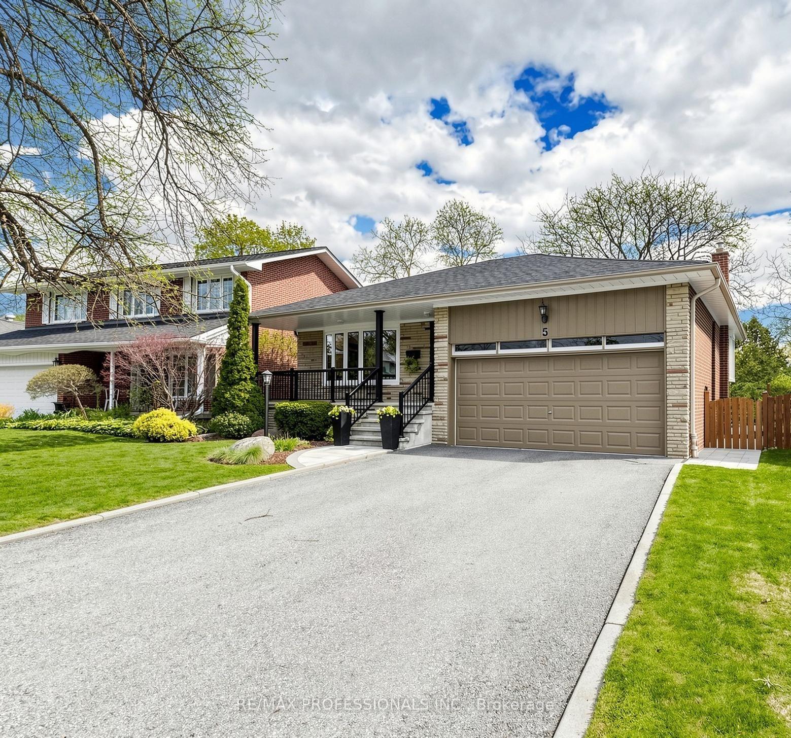 5 Muirdale Avenue — photo 1