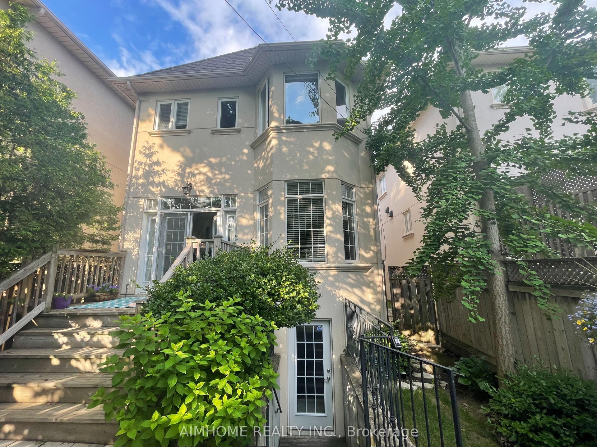 10 Hoyle Avenue — photo 1