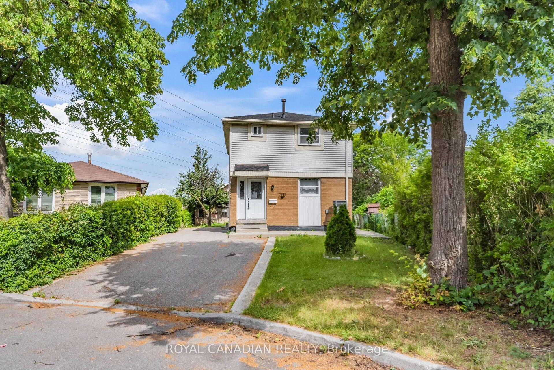 6 Damascus Drive, Toronto — Detached for sale, photo 1