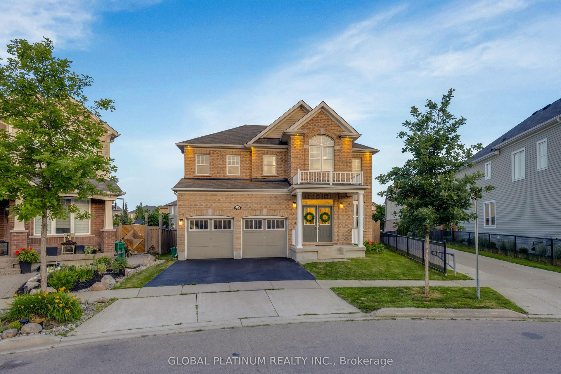 236 Shady Glen Crescent, Kitchener — Detached for sale, photo 1
