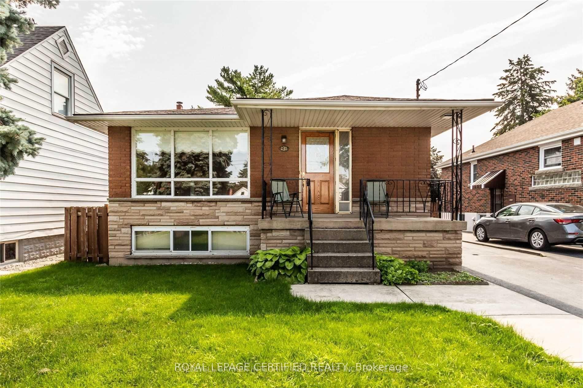 235 Walter Avenue S — photo 1