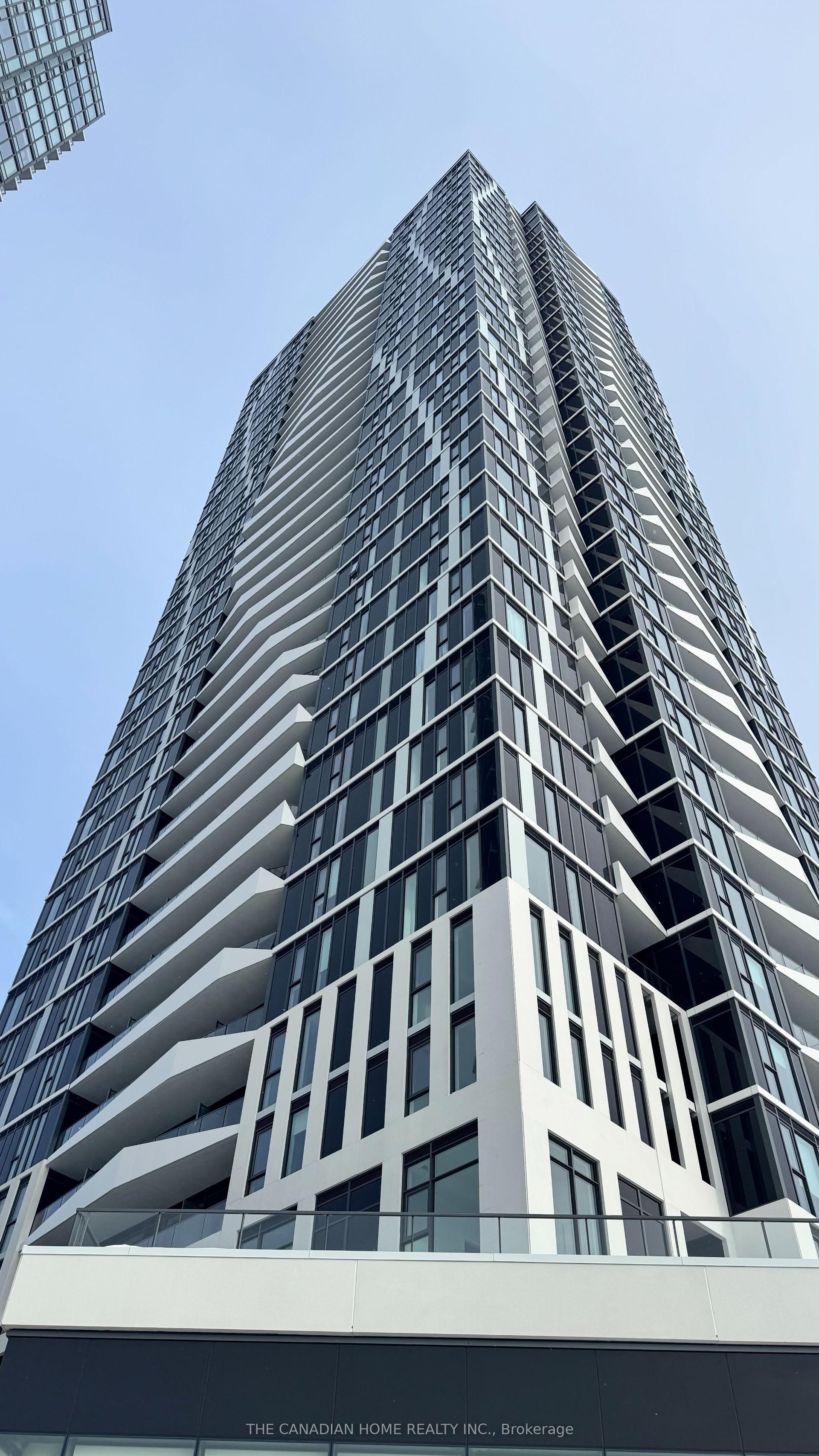 25 Wellington St Street 3305 #3305 — photo 1