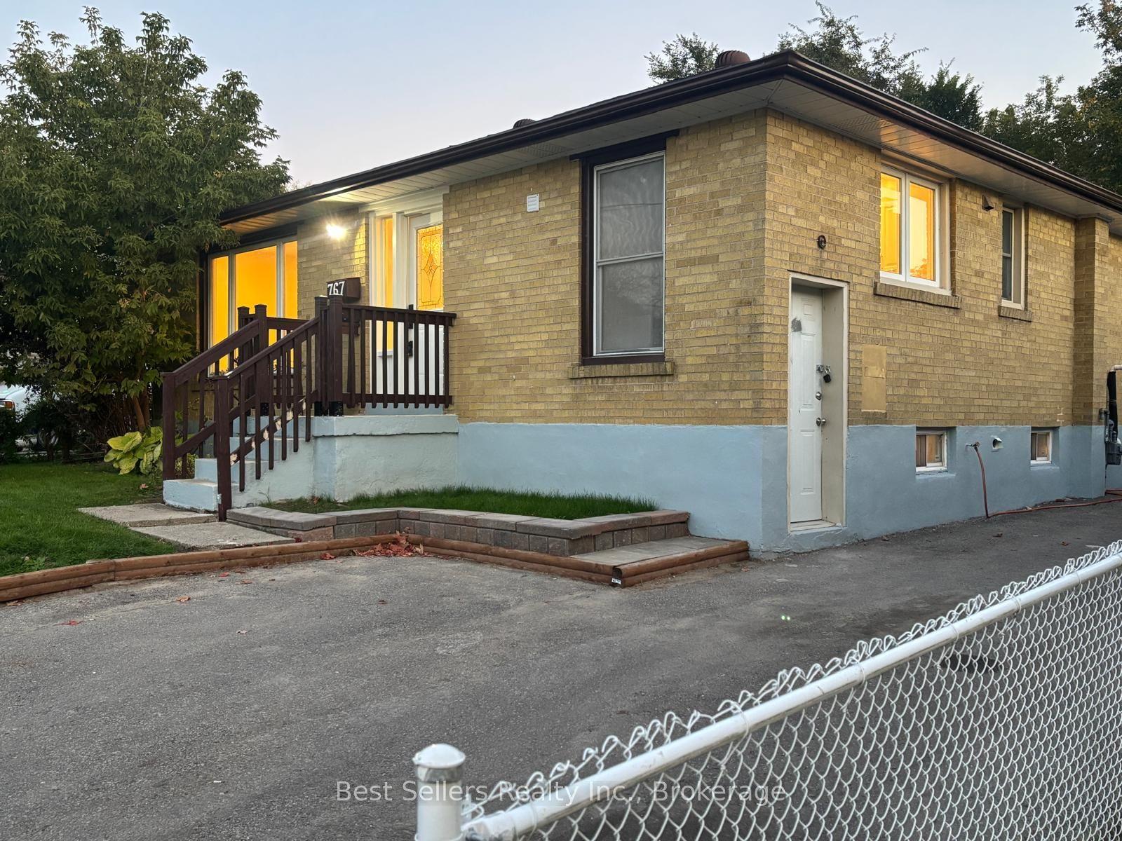 767 Gaspe Avenue MAIN #MAIN, Oshawa — Detached for lease, photo 1