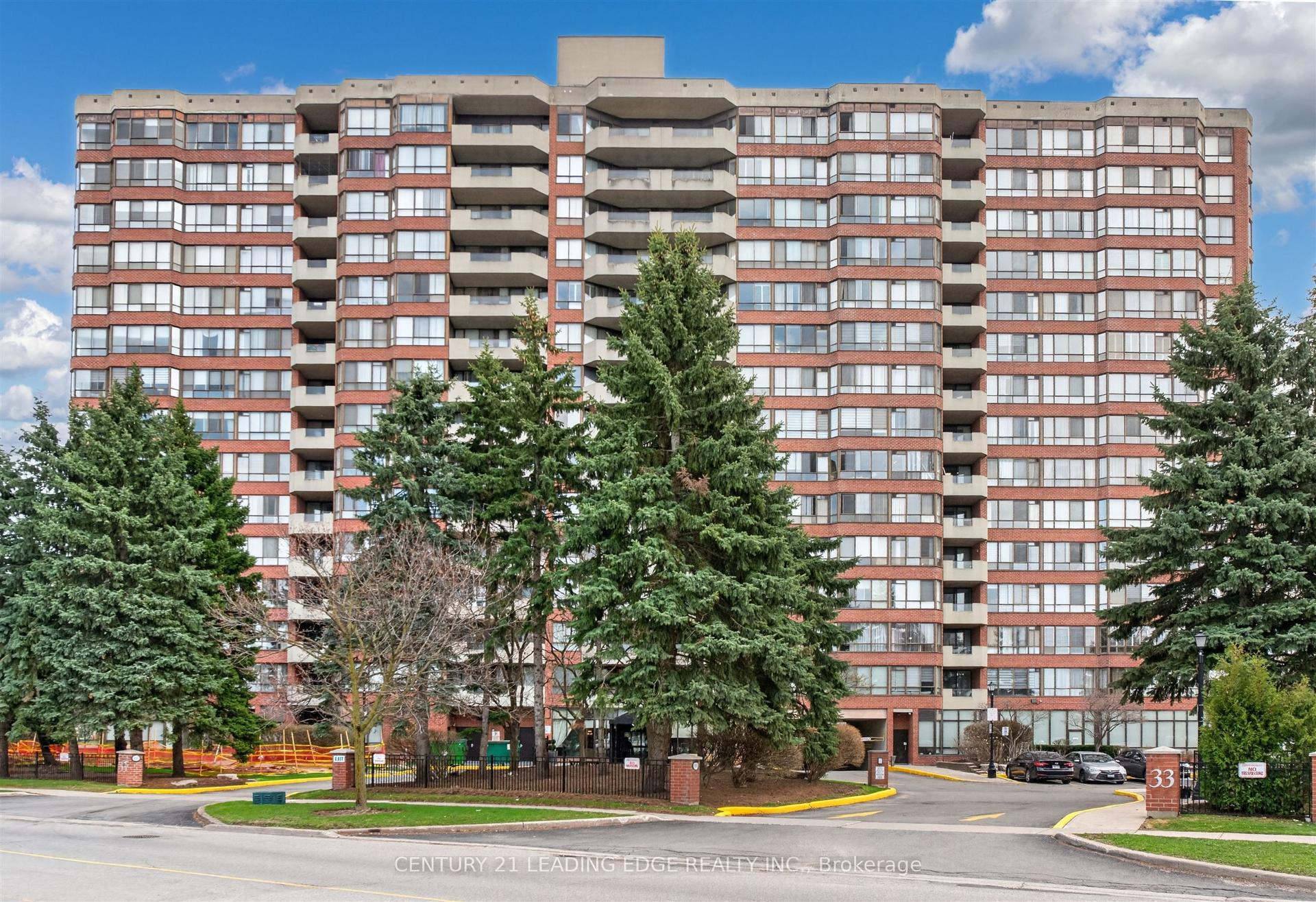 33 Weldrick Road E 1011 #1011, Richmond Hill — Condo for sale, photo 1