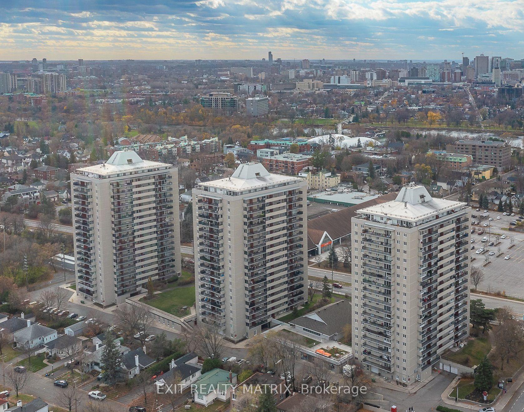 158 B McArthur Avenue 1204 #1204, Vanier and Kingsview Park — Condo for sale, photo 1