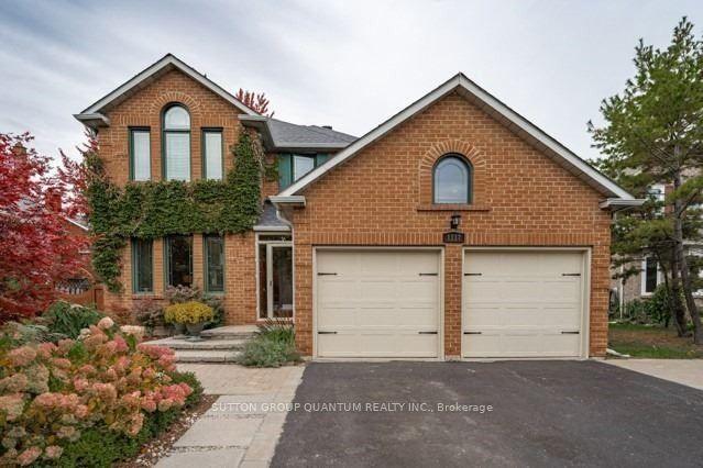 1117 Valleybrook Drive, Oakville — Detached for lease, photo 1