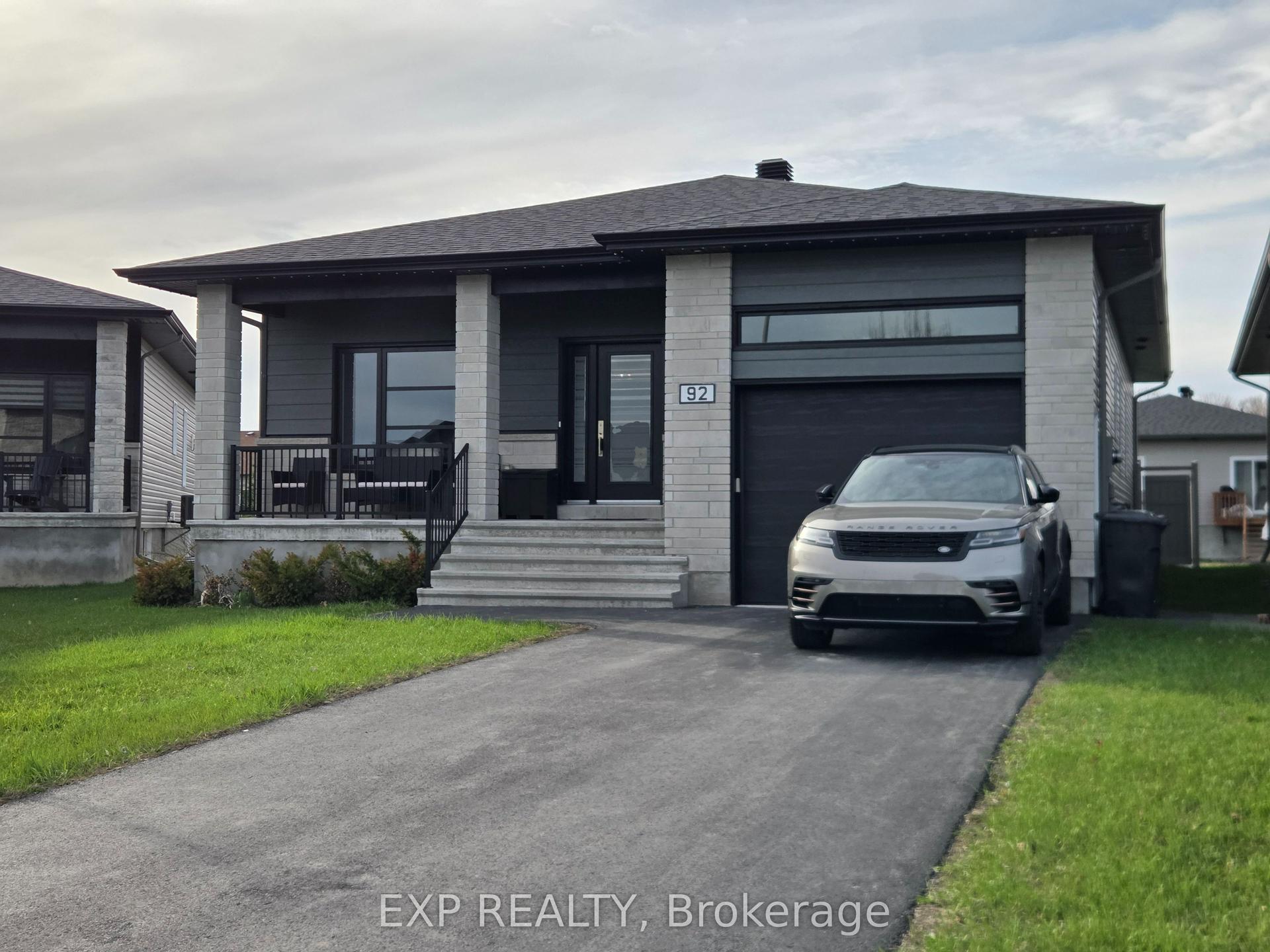 92 Chateauguay Street — photo 1