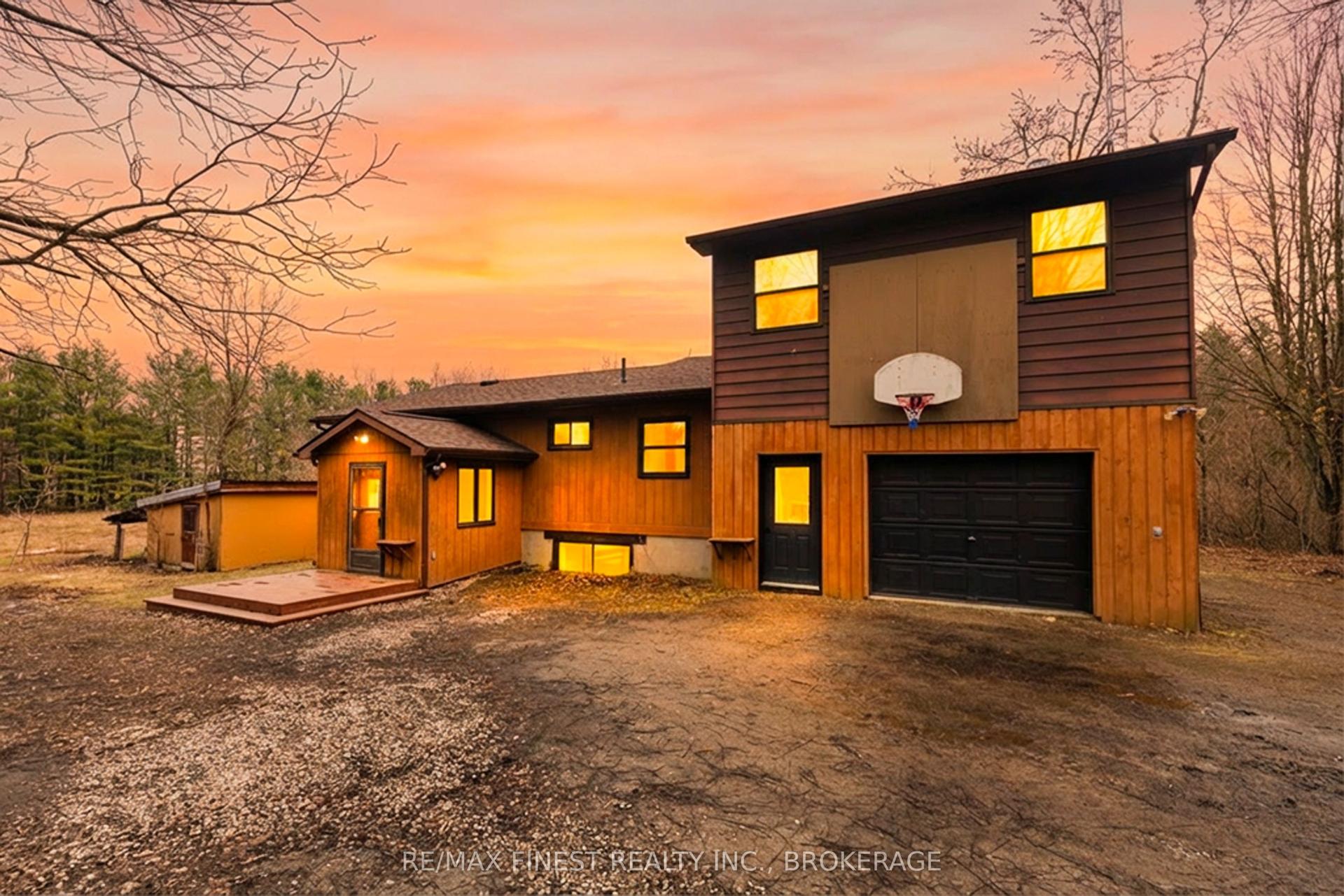 143 Taylor Road W — photo 1