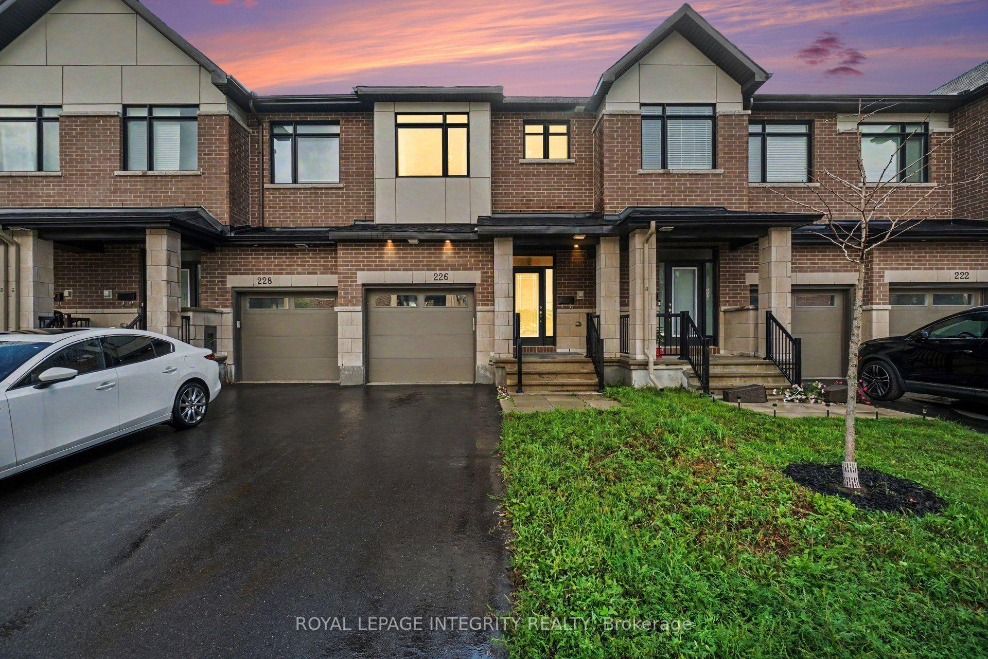 226 Monticello Avenue, Kanata — Townhouse for lease, photo 1