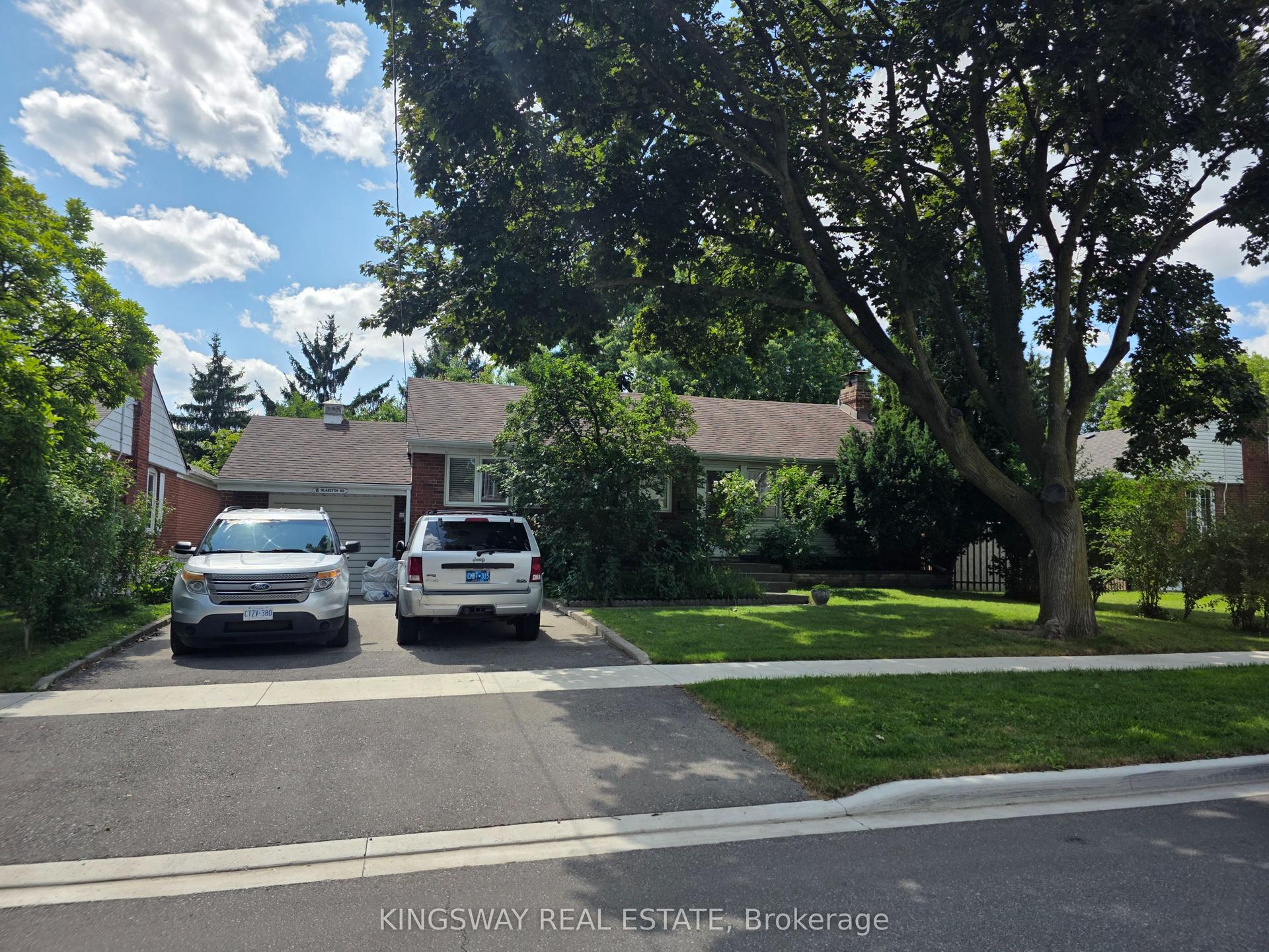 18 Blaketon Road, Toronto — Detached for sale, photo 1