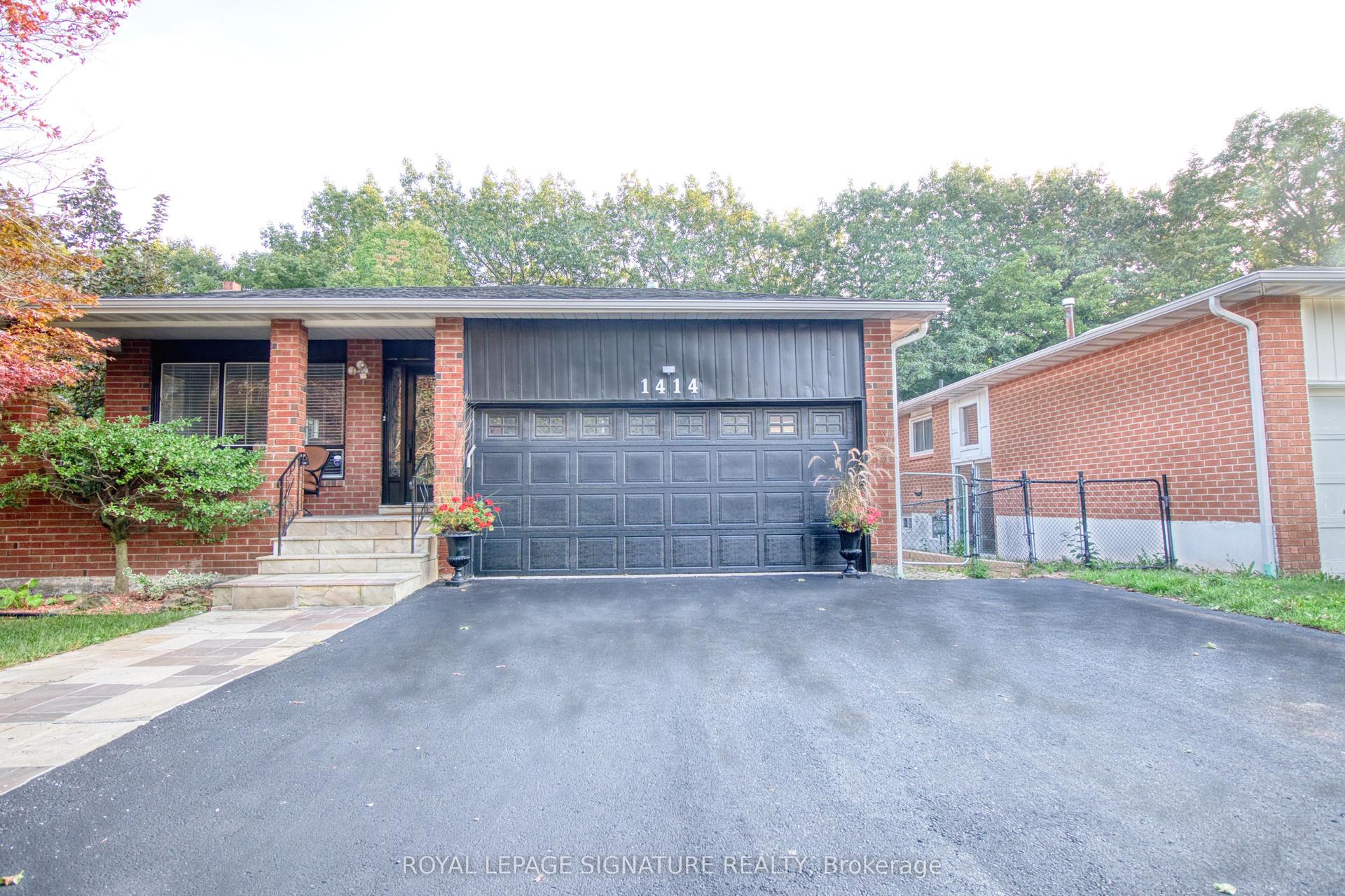 1414 Harmsworth Square, Oakville — Detached for sale, photo 1