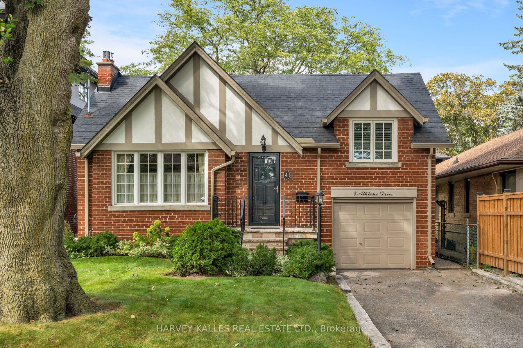 4 Athlone Drive, Toronto — Detached for sale, photo 1