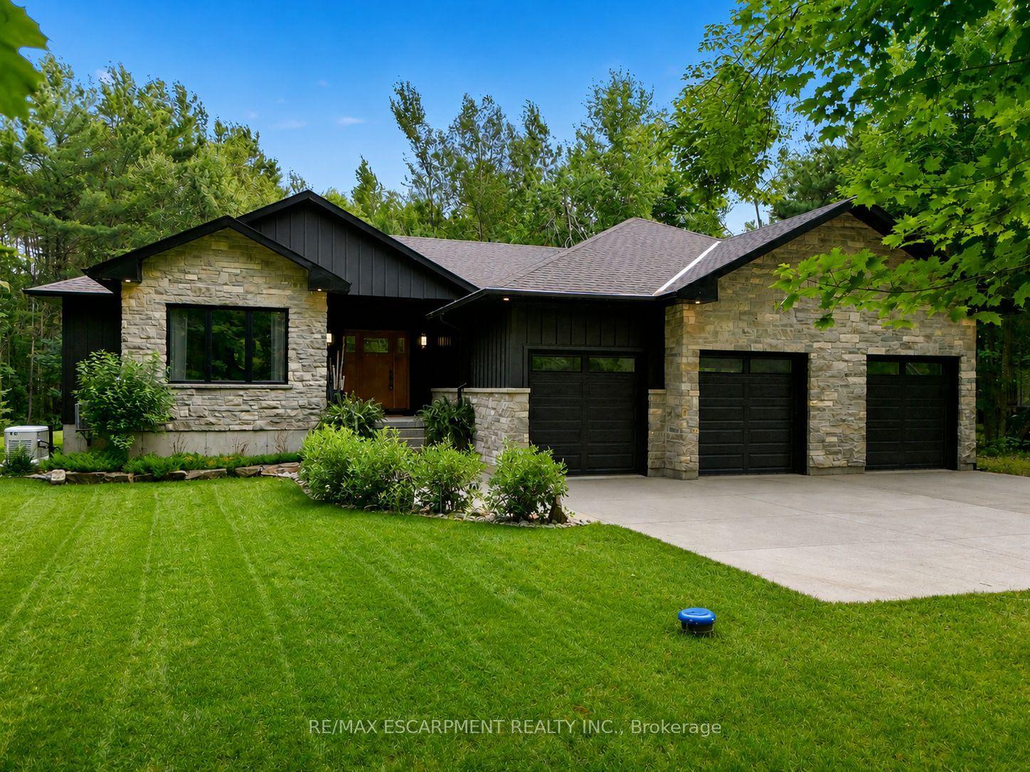 1039 Xavier Street, Gravenhurst — Detached for sale, photo 1