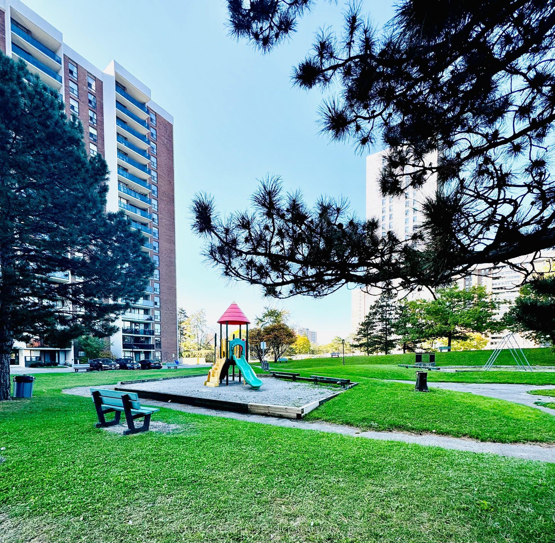 21 Knightsbridge Road 1205 #1205, Brampton — Condo for lease, photo 1