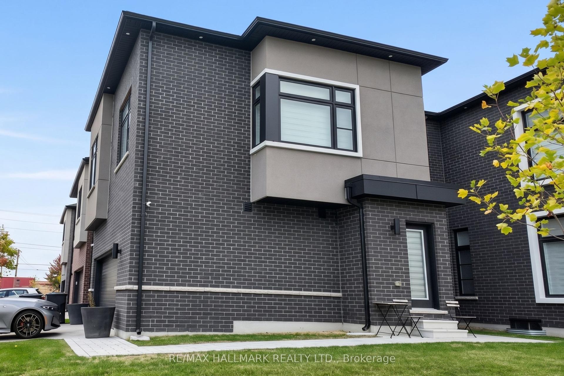 5 Norbury Crescent — photo 1