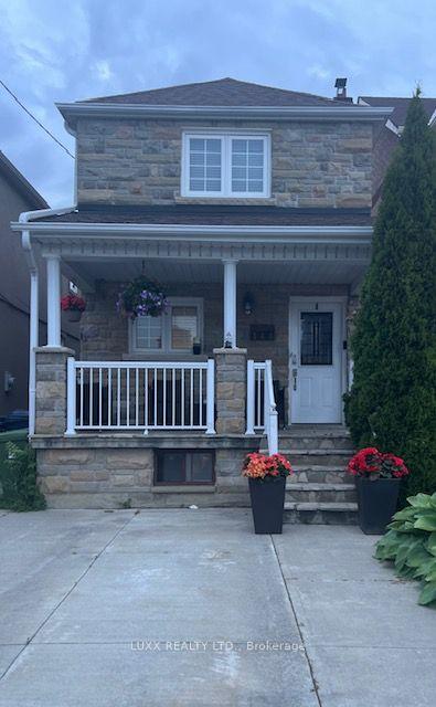 148 Northland Avenue — photo 1