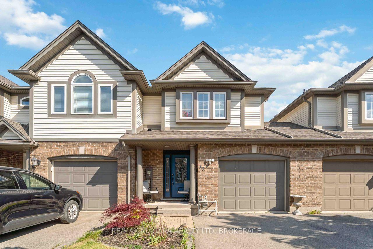 43 Flynn Court, St. Catharines — Townhouse for sale, photo 1