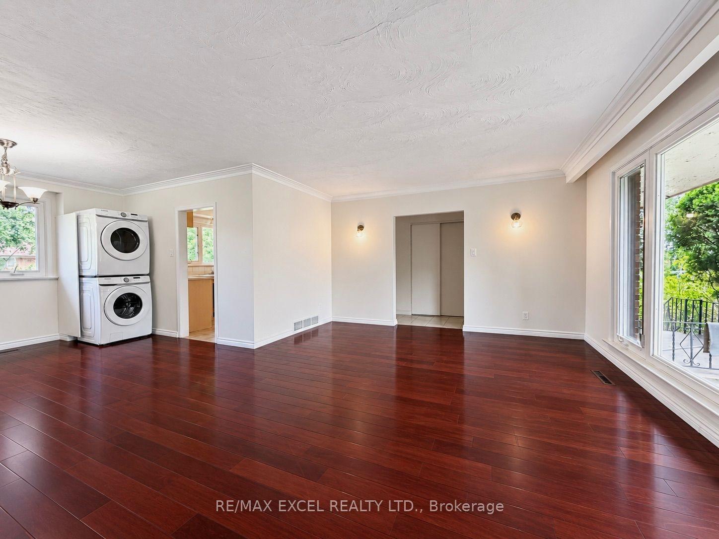 39 Commons Drive Main #Main, Toronto — Detached for lease, photo 1