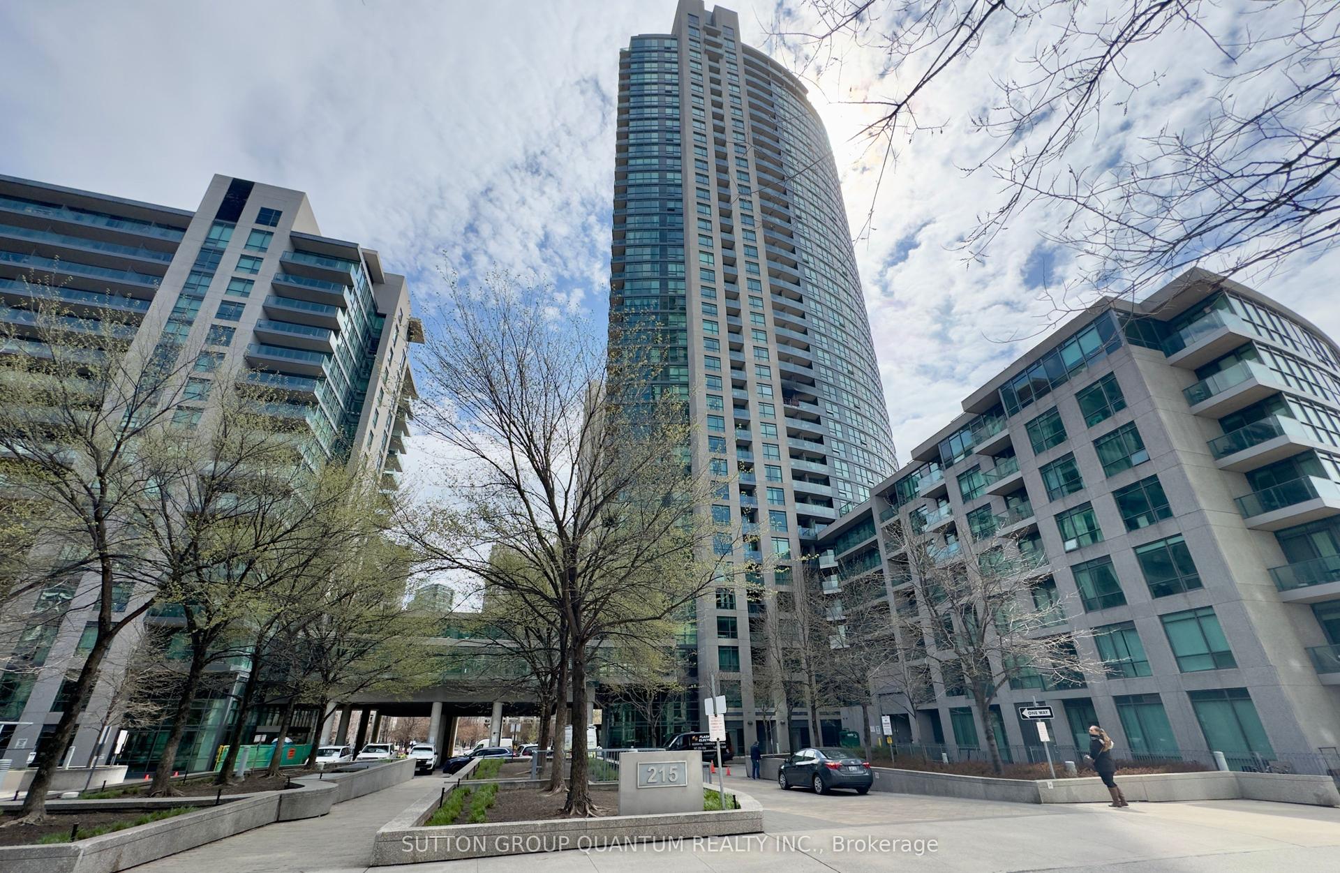 215 Fort York Boulevard 615 #615 — photo 1
