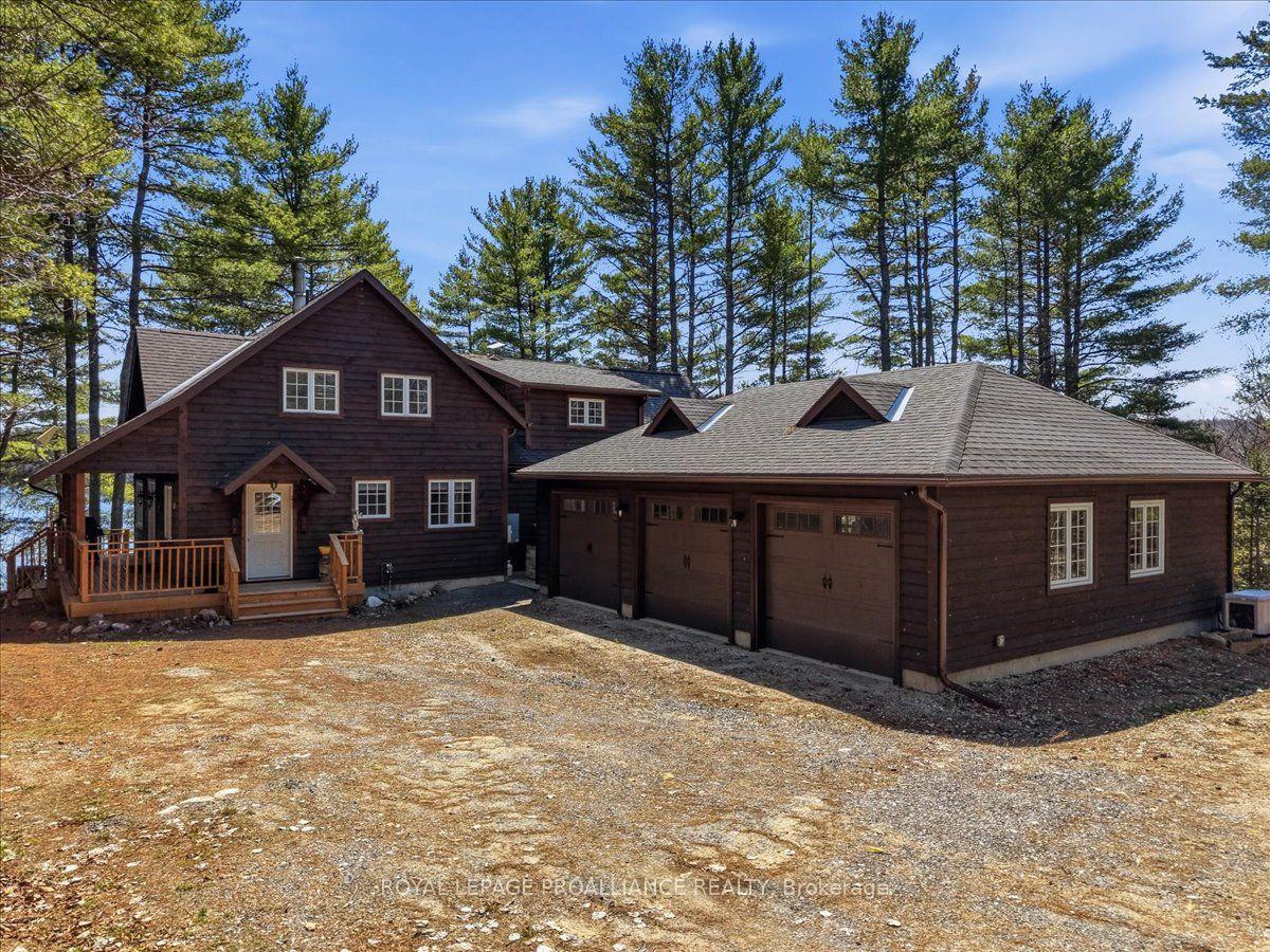 1421 Turtle Lake Lane — photo 1