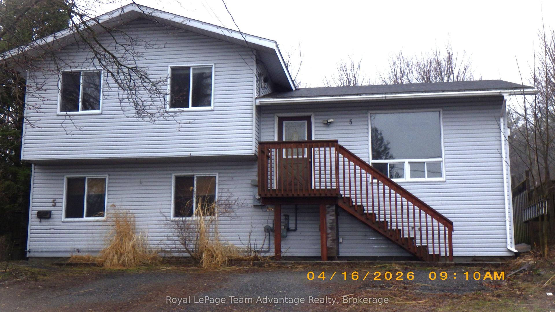 5 Logans Lane — photo 1