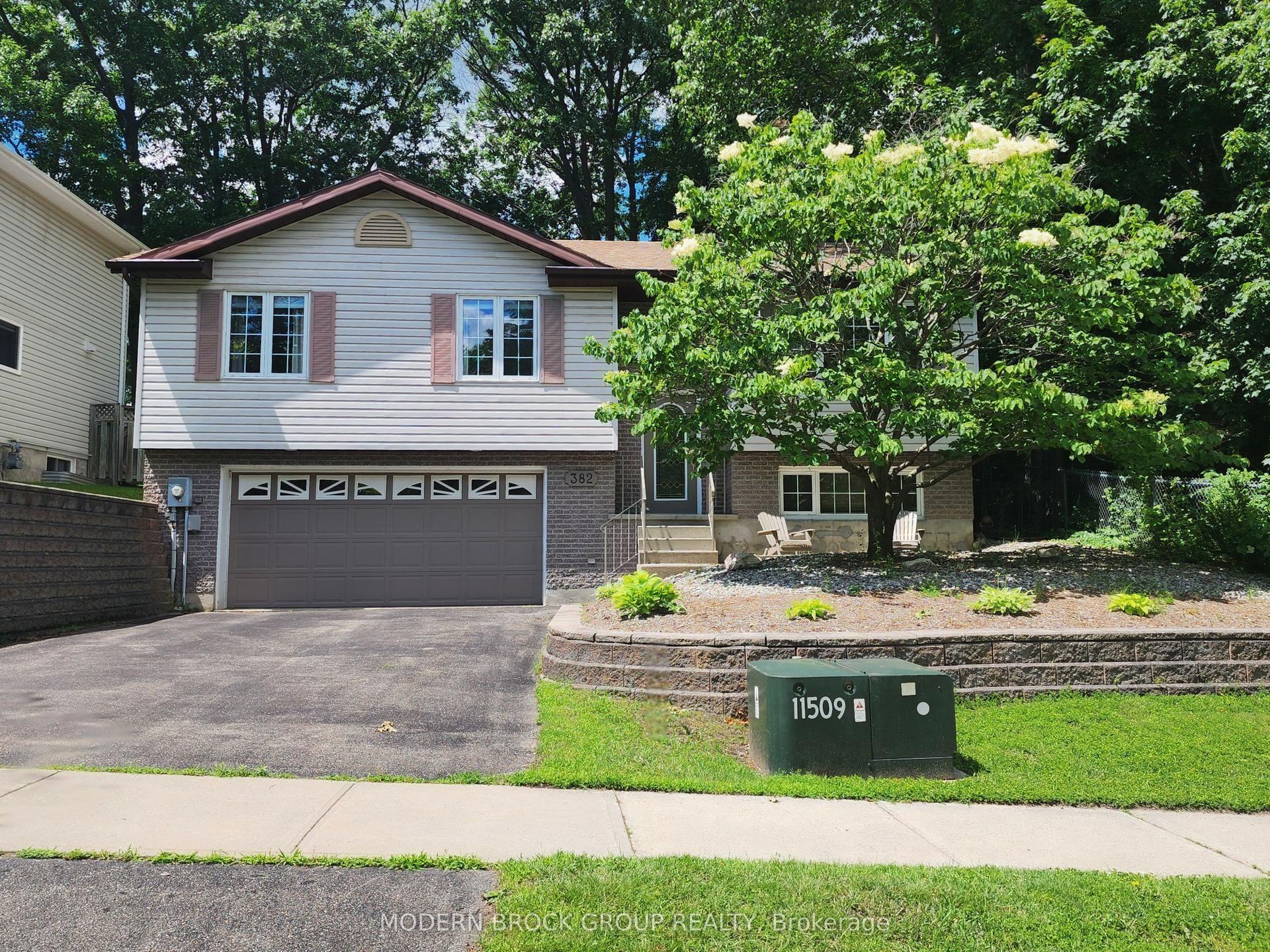 382 PEARL Street W, Brockville — Detached for sale, photo 1