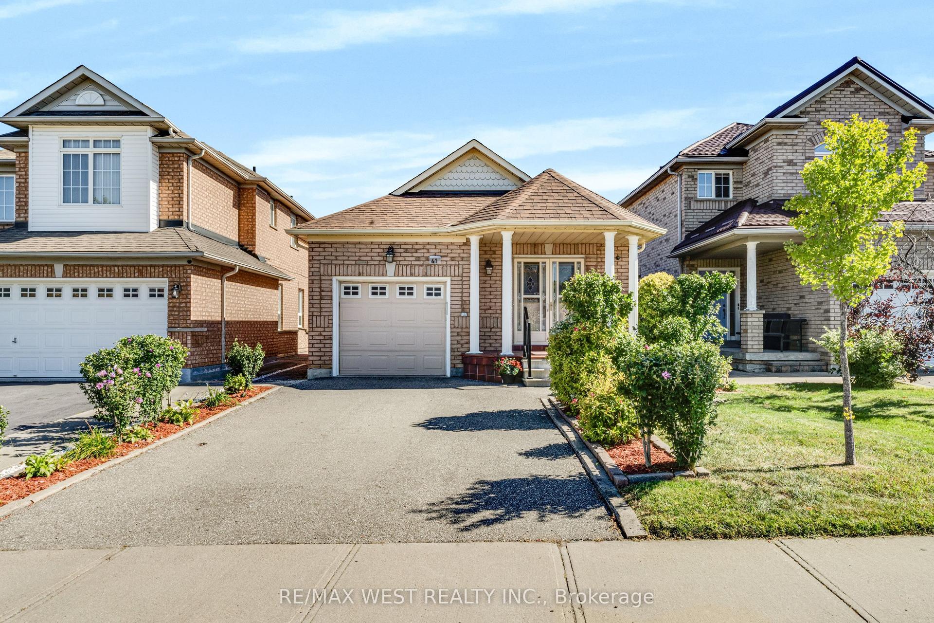 41 Olympia Crescent, Brampton — Detached for sale, photo 1