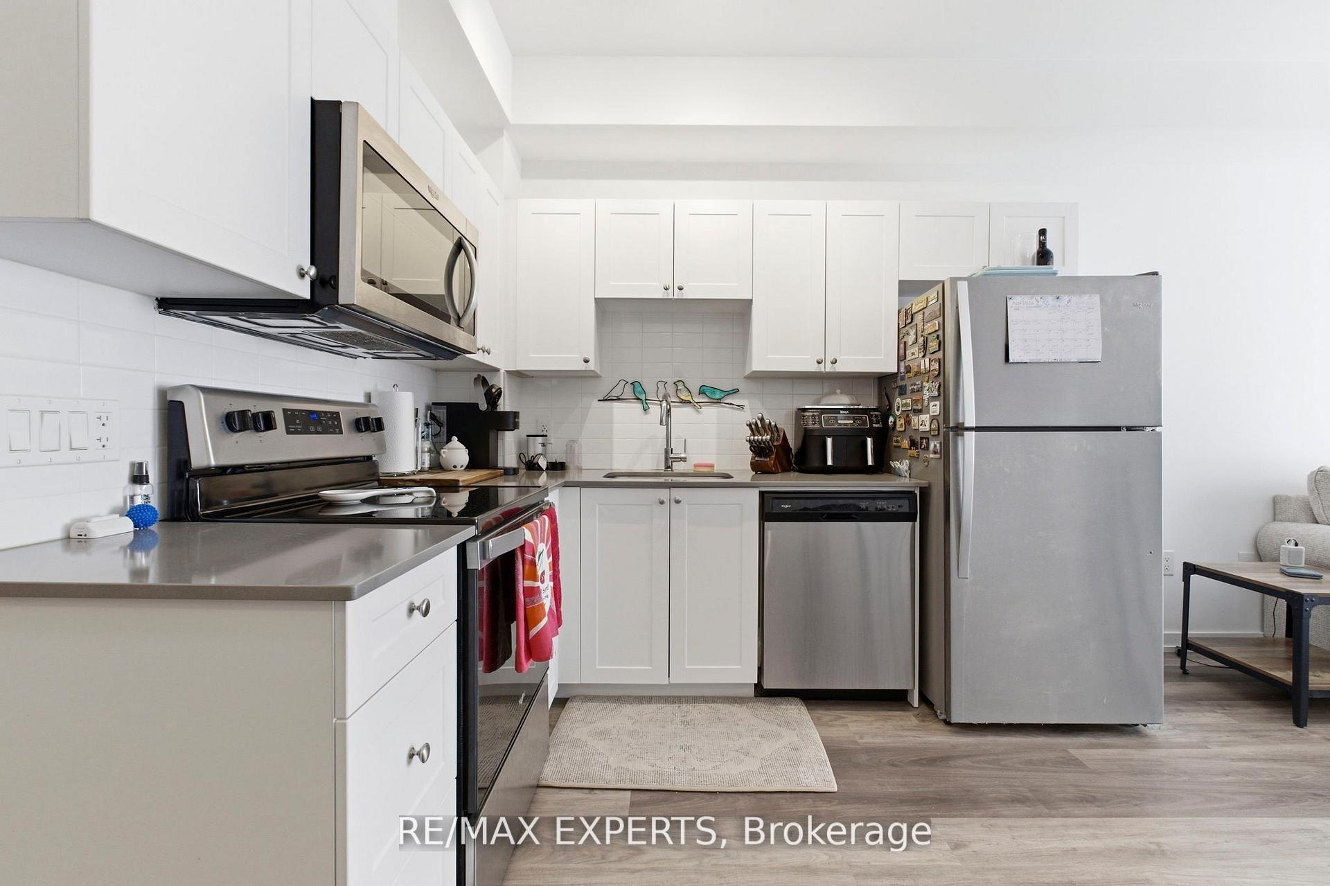 430 Essa Road 325 #325 — photo 1