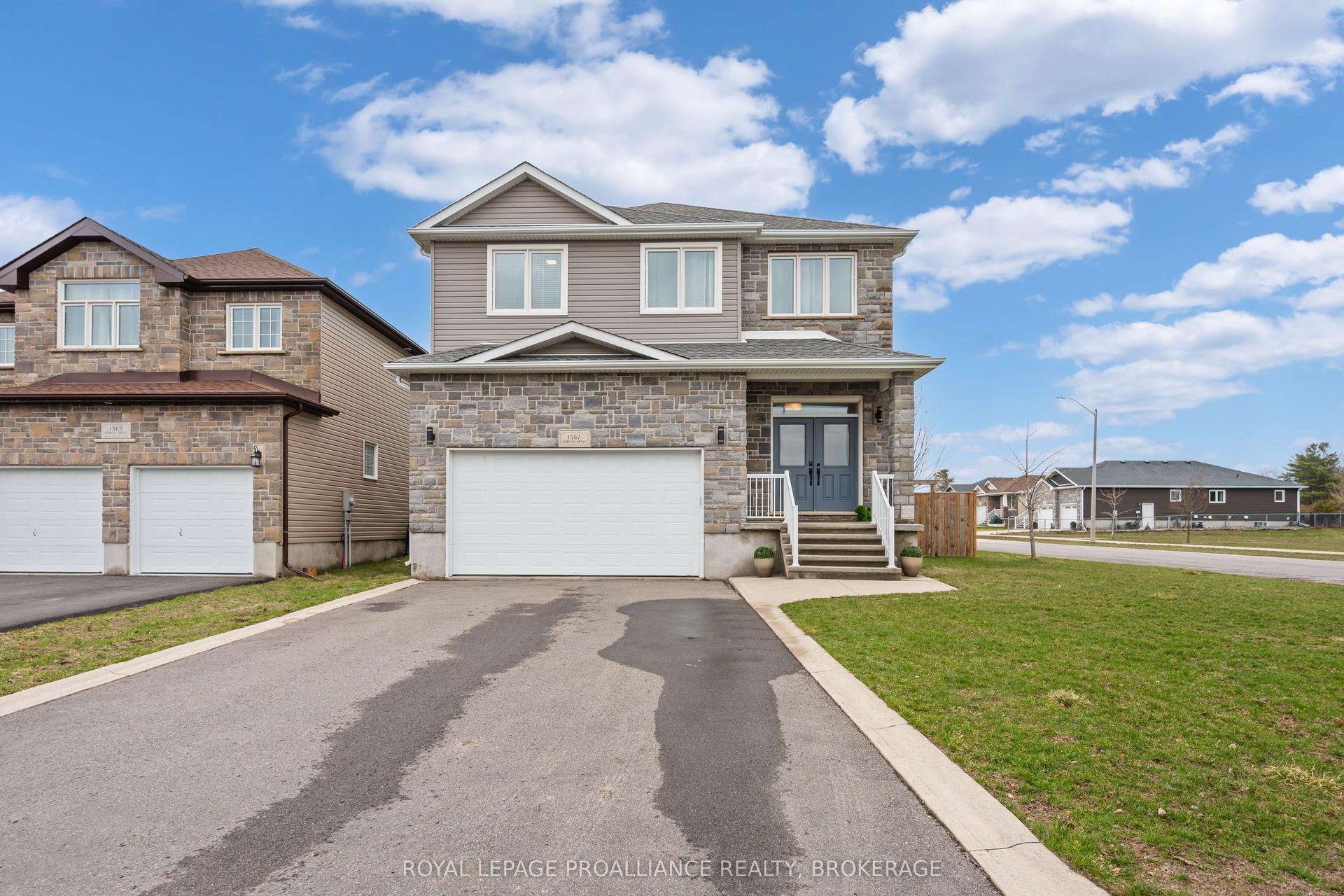 1567 Albany Drive — photo 1