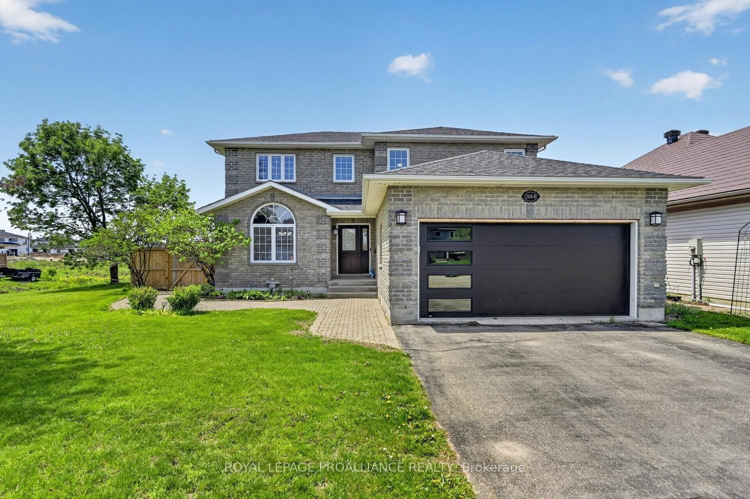 1014 Crestwood Drive, Brockville — Detached for sale, photo 1