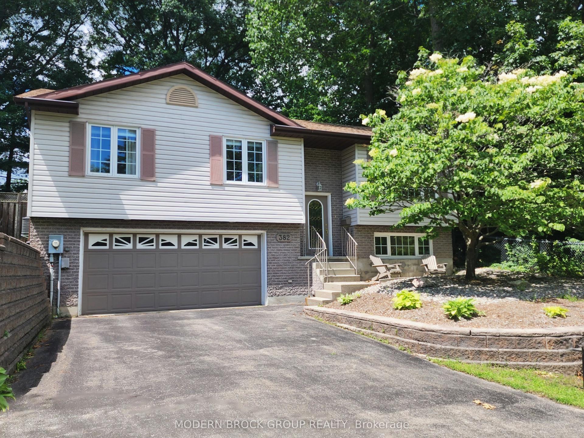 382 PEARL Street W, Brockville — Detached for sale, photo 1