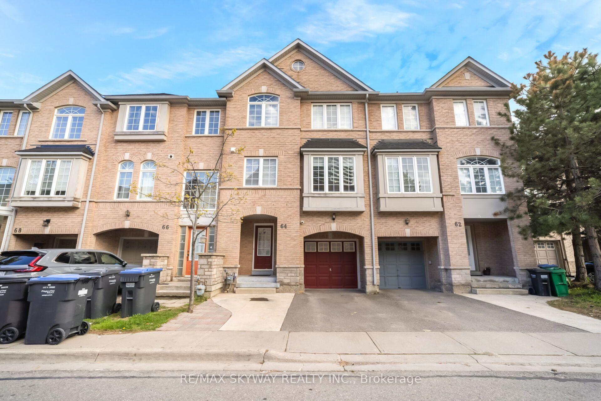 64 Bernard Avenue — photo 1