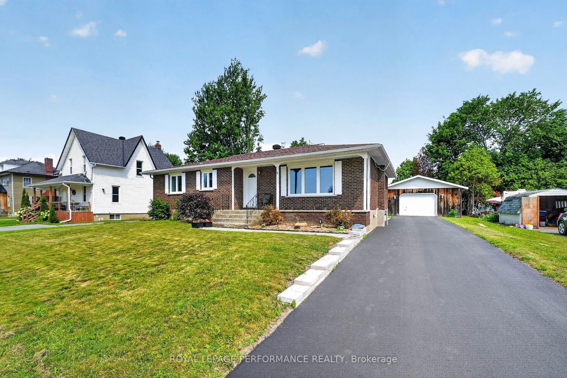 48 Pine Street, South Stormont — Detached for sale, photo 1