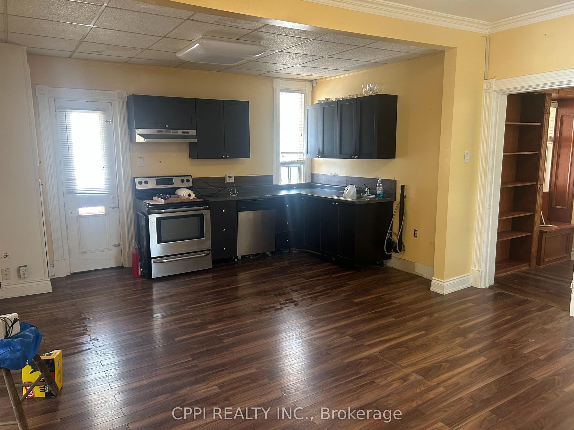 86 Church Street S Main #Main, Ajax — Detached for lease, photo 1