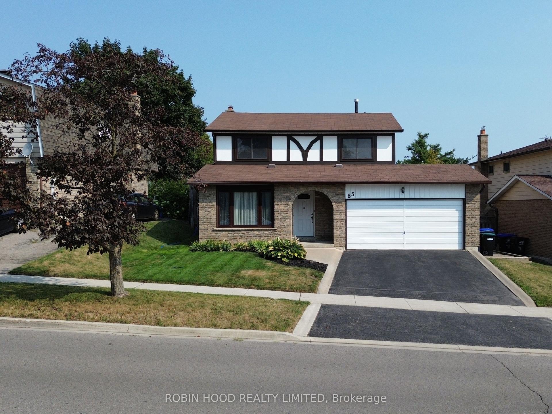 65 Britannia Avenue — photo 1