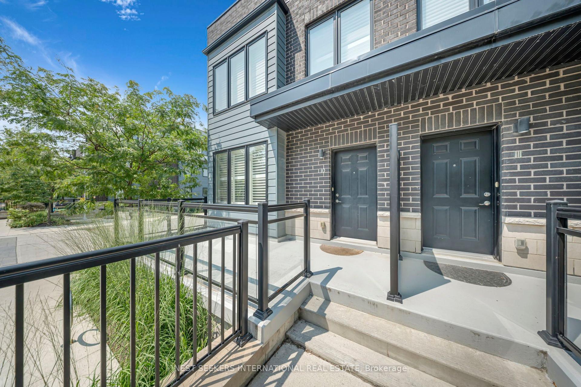 2212 Bromsgrove Road 10 #10, Mississauga — Condo Town for sale, photo 1