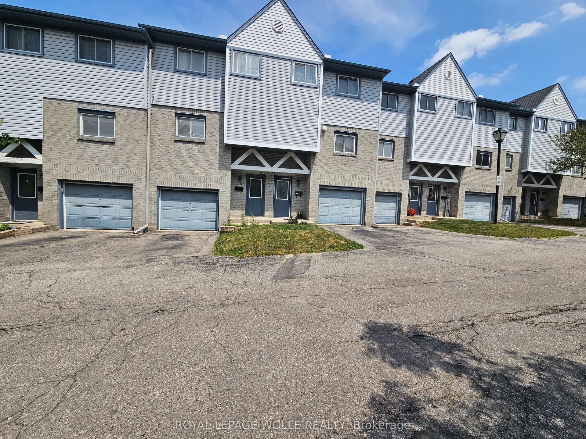 589 Beechwood Drive 36 #36, Waterloo — Condo Town for lease, photo 1