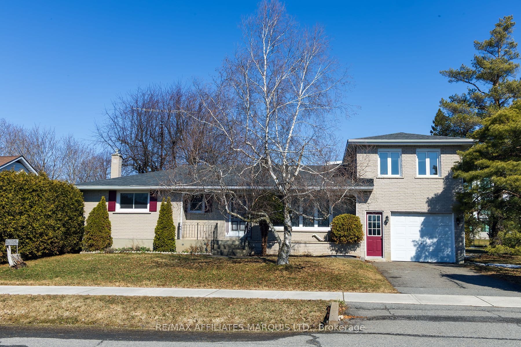 66 Fifth Street E — photo 1